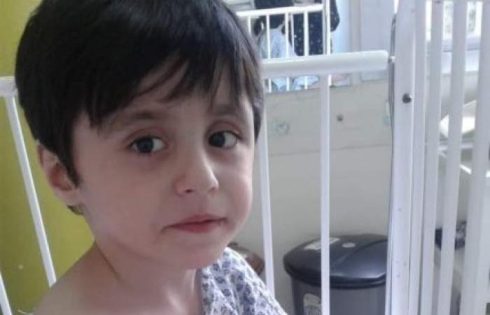 الفقر والمرض ينهشان عائلة مومنة.. صرخة والدة من رحم القهر