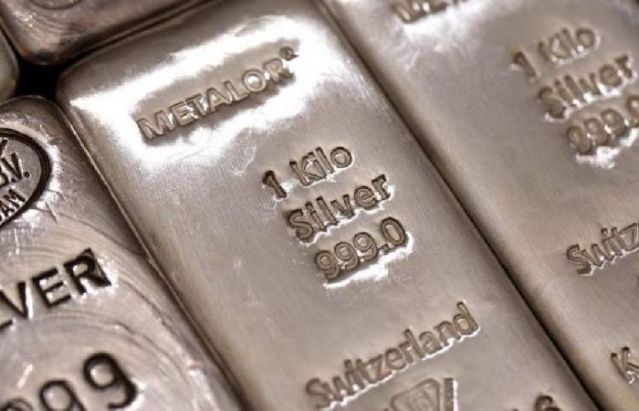 أسعار الفضة تصعد إلى مستوى تاريخي