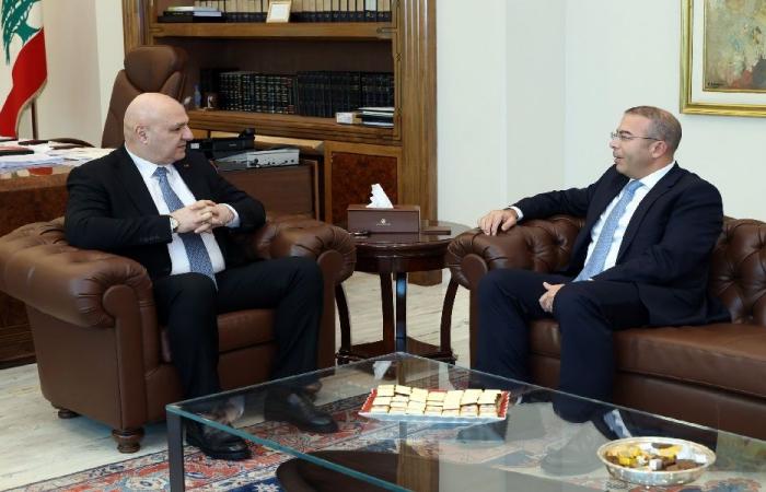 واقع قطاع الخليوي على طاولة عون