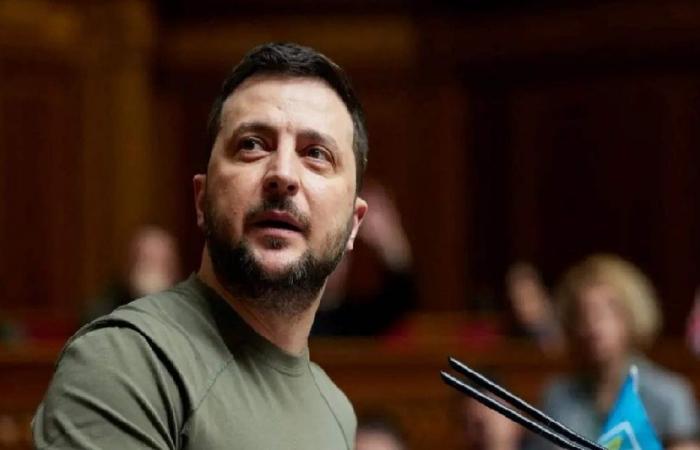 زيلينسكي: السلام مع موسكو ممكن صيفاً… ولكن بشروط