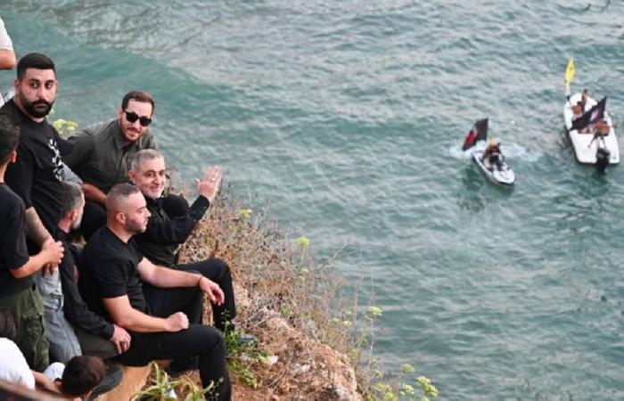 لا استقالة ولا إقالة في “الحزب” من قبَع الحاج وفيق صفا؟