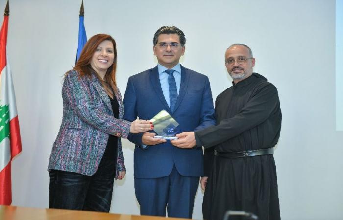 الـUsek تستضيف طاولة برعاية مرقص لحماية الصحافيين وقانون إعلام عصري