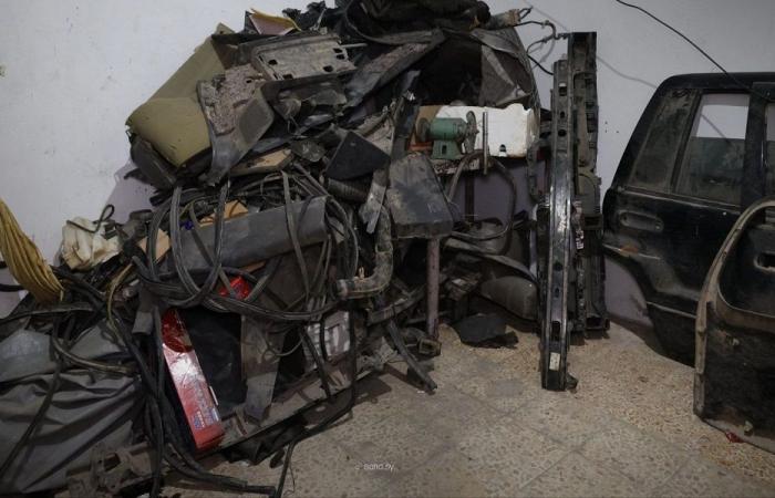 في حمص.. عصابة تسرق السيارات وتفككها لبيعها