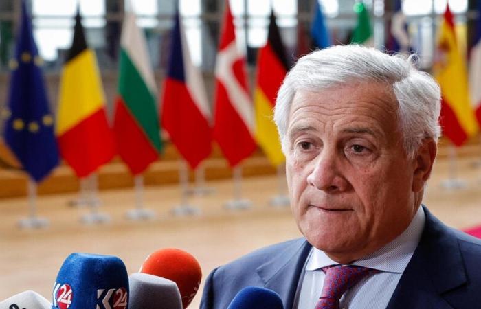 تاجاني: إيران لن تحصل على سلاح نووي