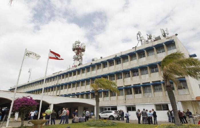 “الاتصالات” تعلن التوقف عن إصدار الفواتير للنازحين