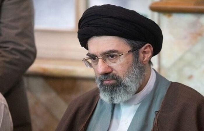 مجتبى خامنئي مصاب بتشوهات؟!