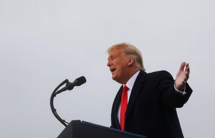 ترامب: لا يوجد قادة لنتحدث معهم في إيران