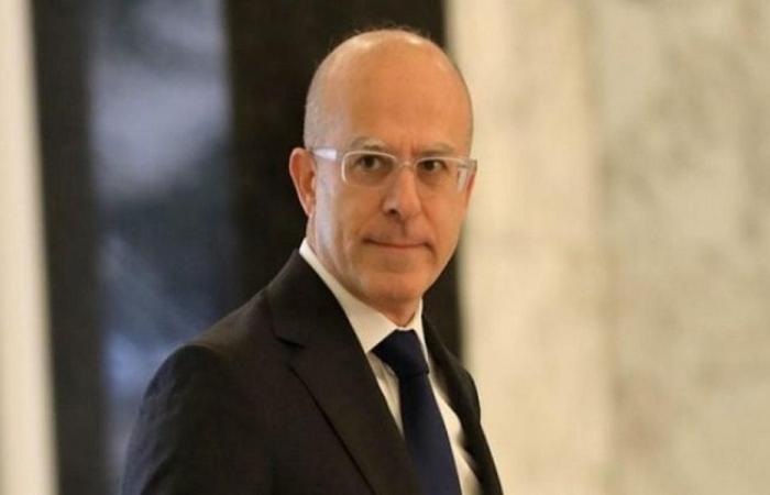 مكّي لعد مشاركته بجلسة الحكومة: أعارض قرار “الخارجيّة”