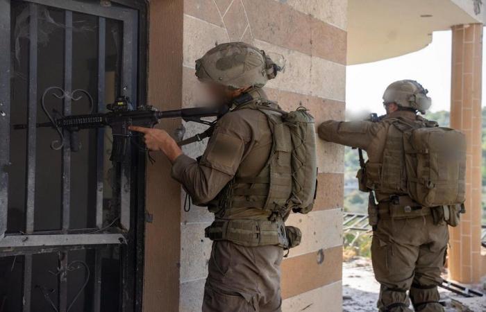 إصابة ضابط وجنود إسرائيليين بانفجار عبوة ناسفة جنوب لبنان