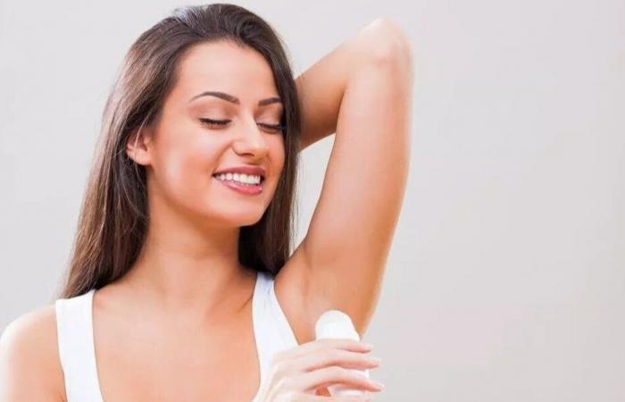 مزيلات العرق.. هل تؤثر على وظائف الجسم وتمنع التعرق؟
