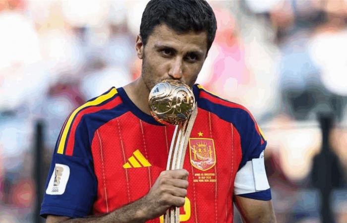 رودري أفضل لاعب في المونديال.. إسبانيا تهيمن على الجوائز الفردية