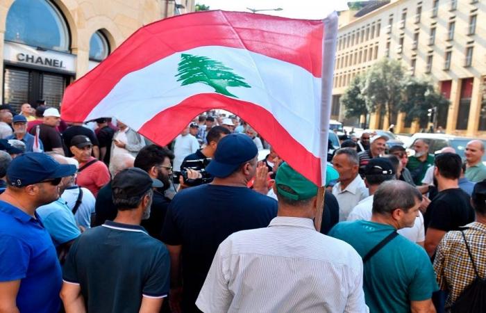 اعتصام للعسكريين المتقاعدين في ساحة رياض الصلح