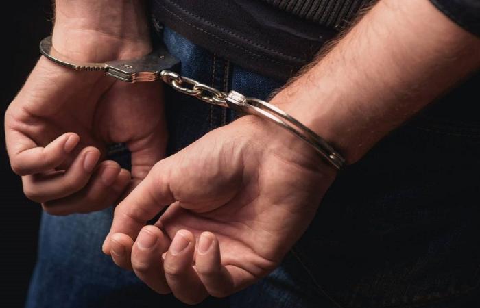 توقيف خمسة أفراد من شبكة لإدخال أشخاص من سوريا إلى لبنان وتدريبهم