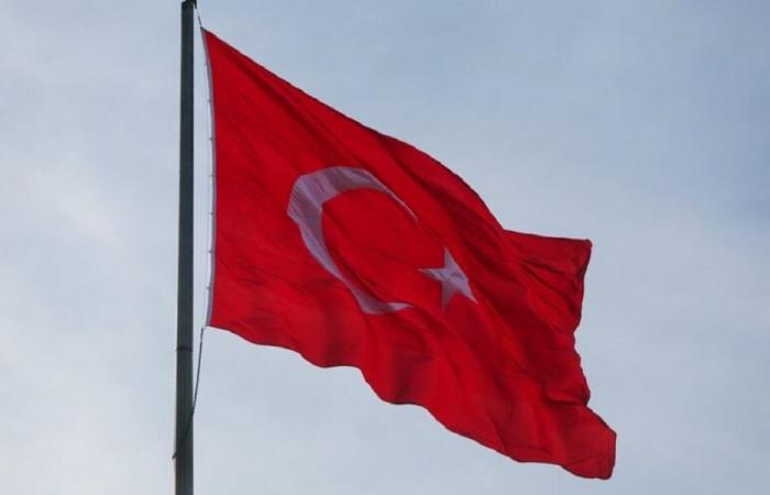 تركيا تلغي ترخيص فرع بنك ملت الإيراني في إسطنبول