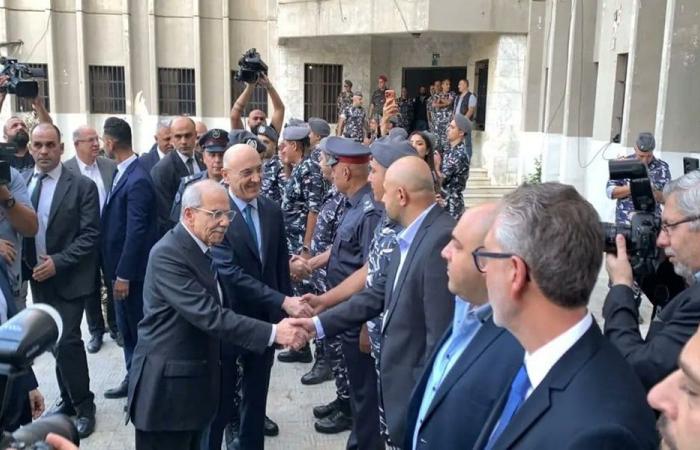 سلام يعيد الدولة إلى الجنوب